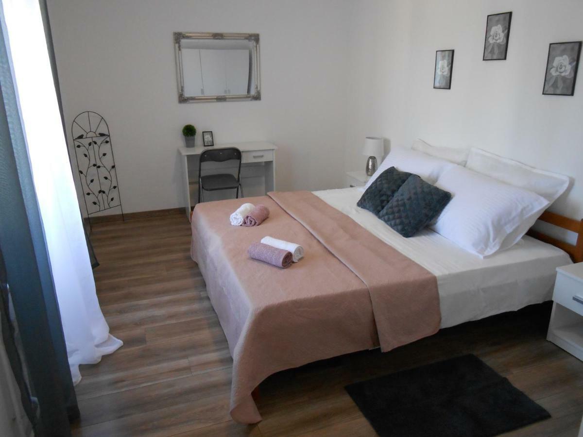 Apartamento The Golden Well Rovinj Exterior foto