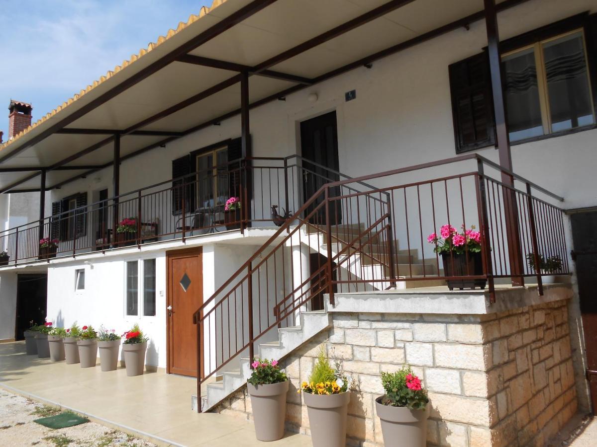 Apartamento The Golden Well Rovinj Exterior foto